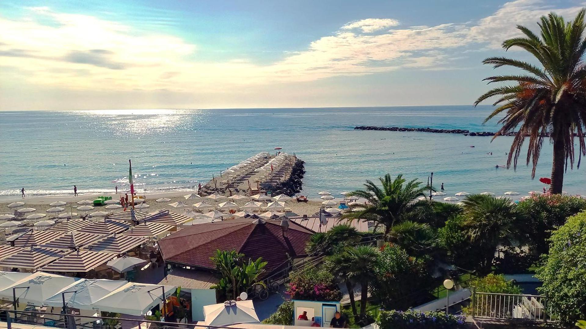 La Pace, Il Sole, Il Mare - Sanremo Casa Indipendente Vista Mare, Posto Auto Privato, Ampio Spazio Esterno Attrezzato, A Pochi Minuti Dalle Spiagge Exterior photo